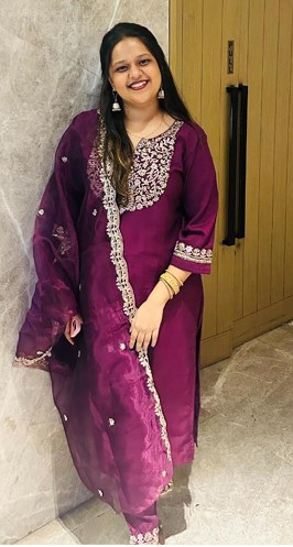 DR. SHUBHRA CHHAZED